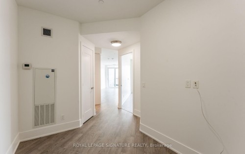 Ph35-1 Edgewater Drive, Toronto, ON - Indoor Photo Showing Other Room