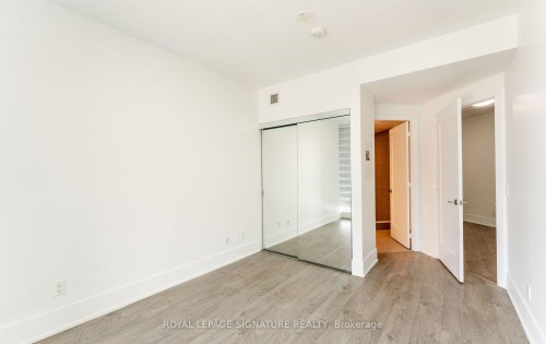 Ph35-1 Edgewater Drive, Toronto, ON - Indoor Photo Showing Other Room