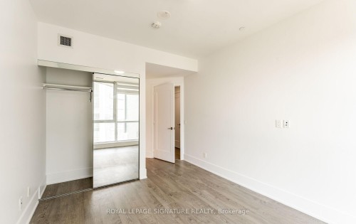 Ph35-1 Edgewater Drive, Toronto, ON - Indoor Photo Showing Other Room