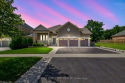 21 Corvinelli Drive  Whitby, ON L1M 0G7