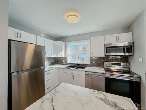 35 Coronation Dr, Moncton, NB 