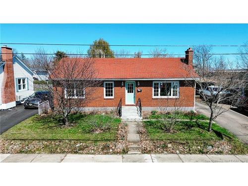 35 Coronation Dr, Moncton, NB 