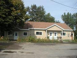 1288 Rue Lionel-Groulx  Mascouche, QC J7K 2P2