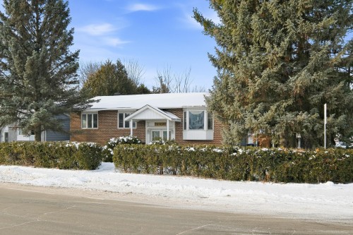 542 Boul. Brassard  Chambly, QC J3L 4L5