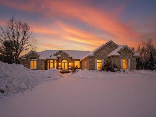 1866 Oliver Road  Thunder Bay, ON P7G 1P1