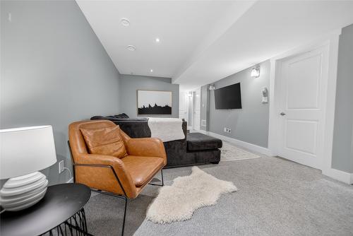 335 16Th Avenue, Cranbrook, BC - Indoor