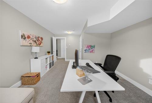 335 16Th Avenue, Cranbrook, BC - Indoor Photo Showing Office