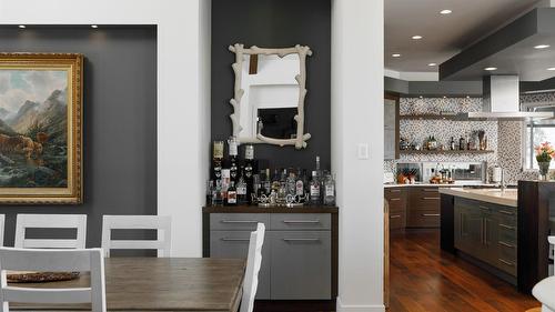 3990 Fairwinds Court, Kelowna, BC - Indoor Photo Showing Dining Room