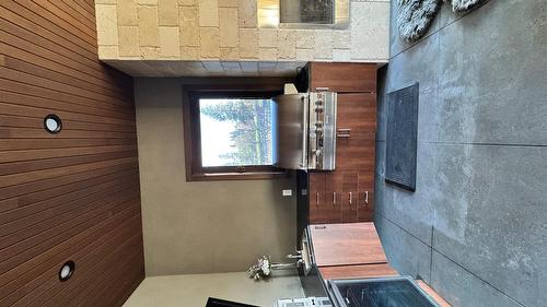 3990 Fairwinds Court, Kelowna, BC - Indoor Photo Showing Bathroom