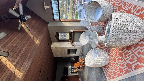 3990 Fairwinds Court, Kelowna, BC - Indoor