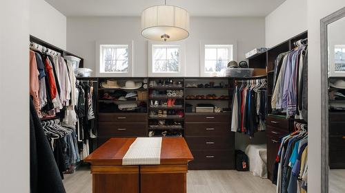 3990 Fairwinds Court, Kelowna, BC - Indoor With Storage