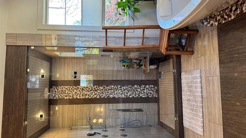 3990 Fairwinds Court, Kelowna, BC - Indoor Photo Showing Other Room
