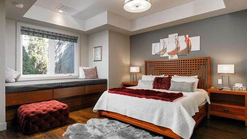 3990 Fairwinds Court, Kelowna, BC - Indoor Photo Showing Bedroom