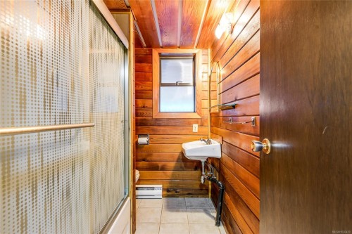 1301 Sayward Rd, Sayward, BC 