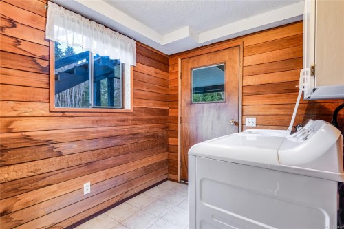 1301 Sayward Rd, Sayward, BC 