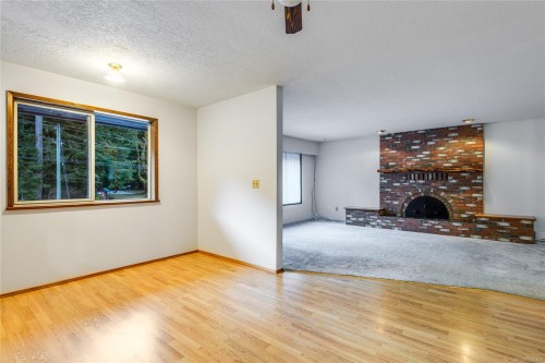 1301 Sayward Rd, Sayward, BC 