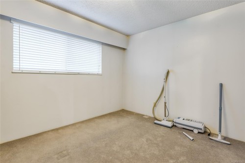 1301 Sayward Rd, Sayward, BC 