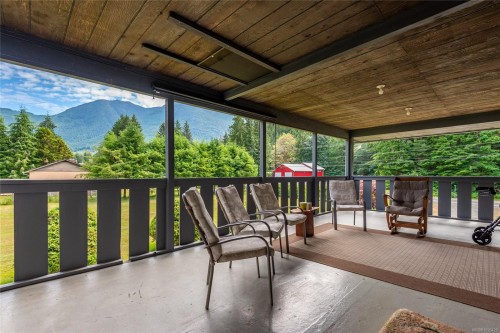 1301 Sayward Rd, Sayward, BC 