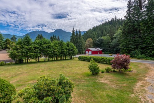 1301 Sayward Rd, Sayward, BC 