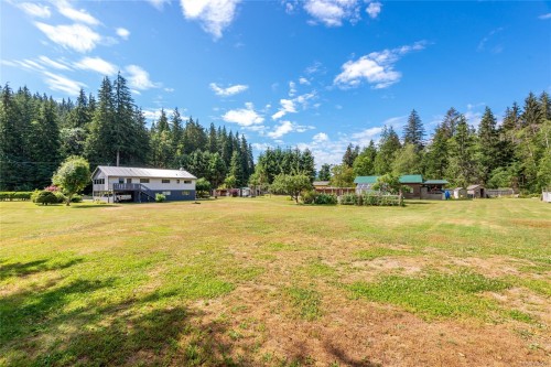 1301 Sayward Rd, Sayward, BC 