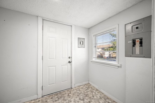 754 7Th Ave, Campbell River, BC 