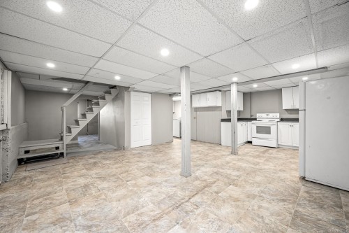 754 7Th Ave, Campbell River, BC 