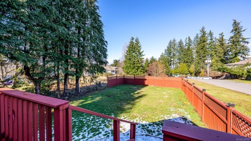 754 7Th Ave, Campbell River, BC 