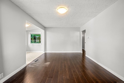 754 7Th Ave, Campbell River, BC 