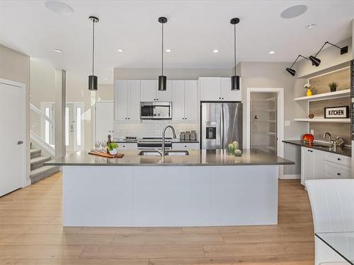 41 Eaglewood Dr, Winnipeg, MB 