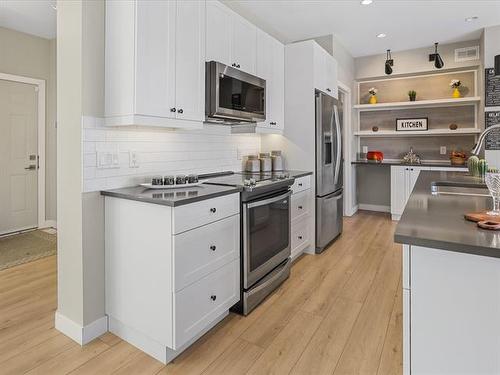 41 Eaglewood Dr, Winnipeg, MB 