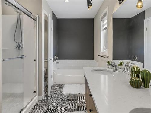 41 Eaglewood Dr, Winnipeg, MB 