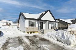 1481 Rue de Cabourg  Québec (La Haute-Saint-Charles), QC G3K 0V6