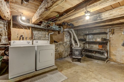 Sous-sol - 259 Mtée St-Philippe, Brownsburg-Chatham, QC - Indoor Photo Showing Laundry Room