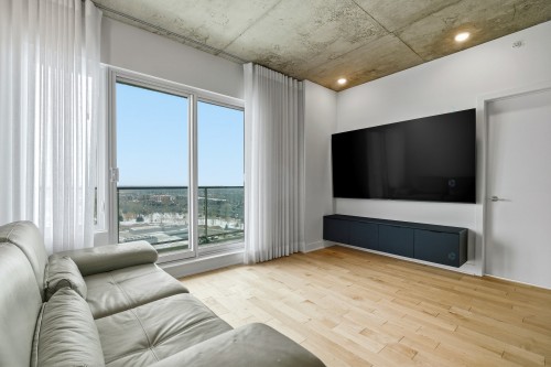 Salon - 2010-60 Rue De L'Éclipse, Brossard, QC - Indoor Photo Showing Living Room