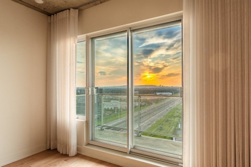 Vue - 2010-60 Rue De L'Éclipse, Brossard, QC - Indoor Photo Showing Other Room