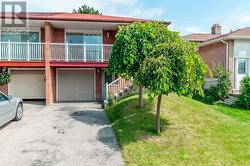 UPPER - 101 SHAWNEE CIRCLE Toronto, ON M2H 2X9