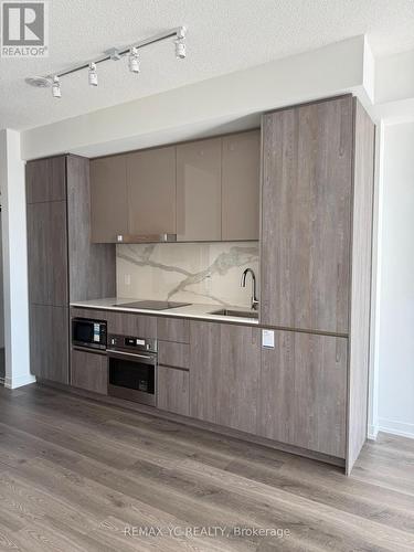 4311 - 8 Interchange Way, Vaughan, ON - Indoor Photo Showing Other Room