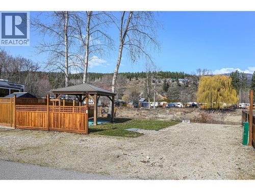 2 Clubhouse Lane, Lee Creek, BC 