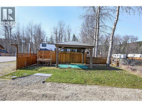 2 Clubhouse Lane, Lee Creek, BC 