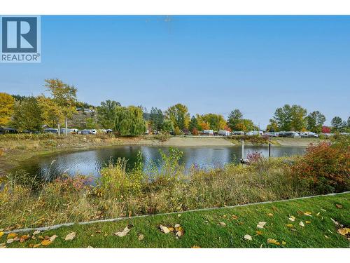 2 Clubhouse Lane, Lee Creek, BC 