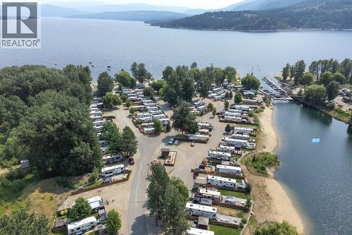 2 Clubhouse Lane, Lee Creek, BC 