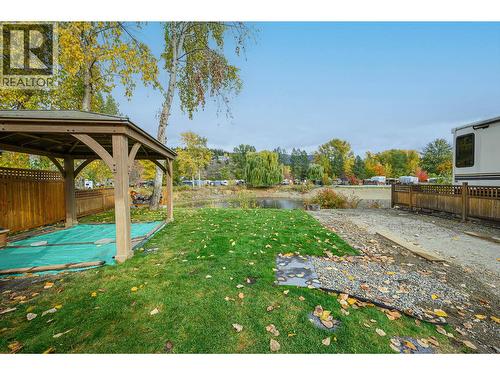 2 Clubhouse Lane, Lee Creek, BC 