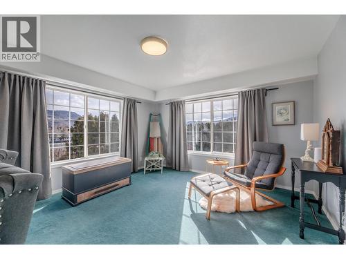 445 Road 5, Oliver, BC - Indoor