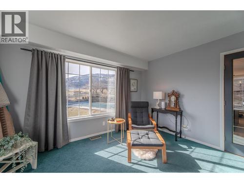 445 Road 5, Oliver, BC - Indoor