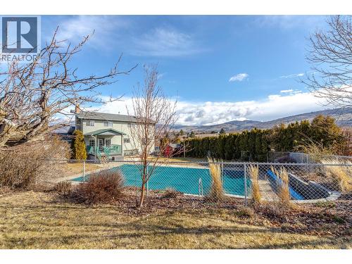 445 Road 5, Oliver, BC - Outdoor With In Ground Pool