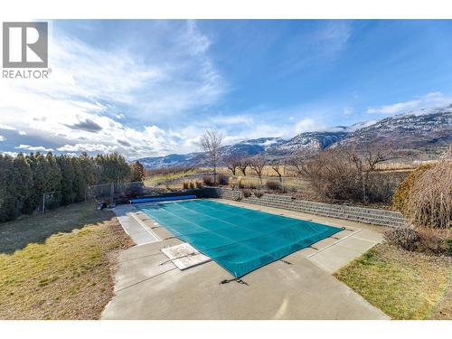 445 Road 5, Oliver, BC - Outdoor With In Ground Pool