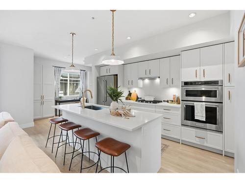 30 22128 48A Avenue, Langley, BC - Indoor Photo Showing Kitchen With Upgraded Kitchen