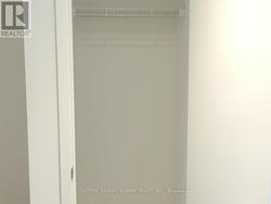 413 - 448 BURNHAMTHORPE ROAD W  Mississauga, ON L5B 0R4