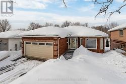 580 WAYNE CRESCENT  Midland, ON L4R 5E2