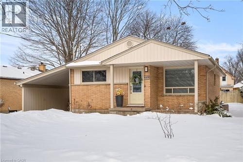 60 KENWOOD Drive  Kitchener, ON N2B 3H2